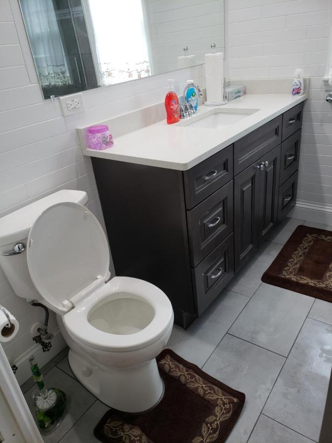Comfortable Holiday Homestay Нью-Йорк Экстерьер фото